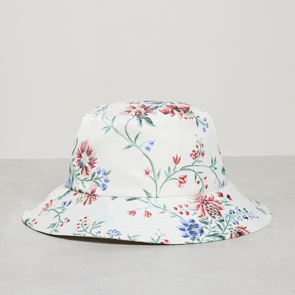 NWOT Loeffler Randall Ivy Bucket Hat
